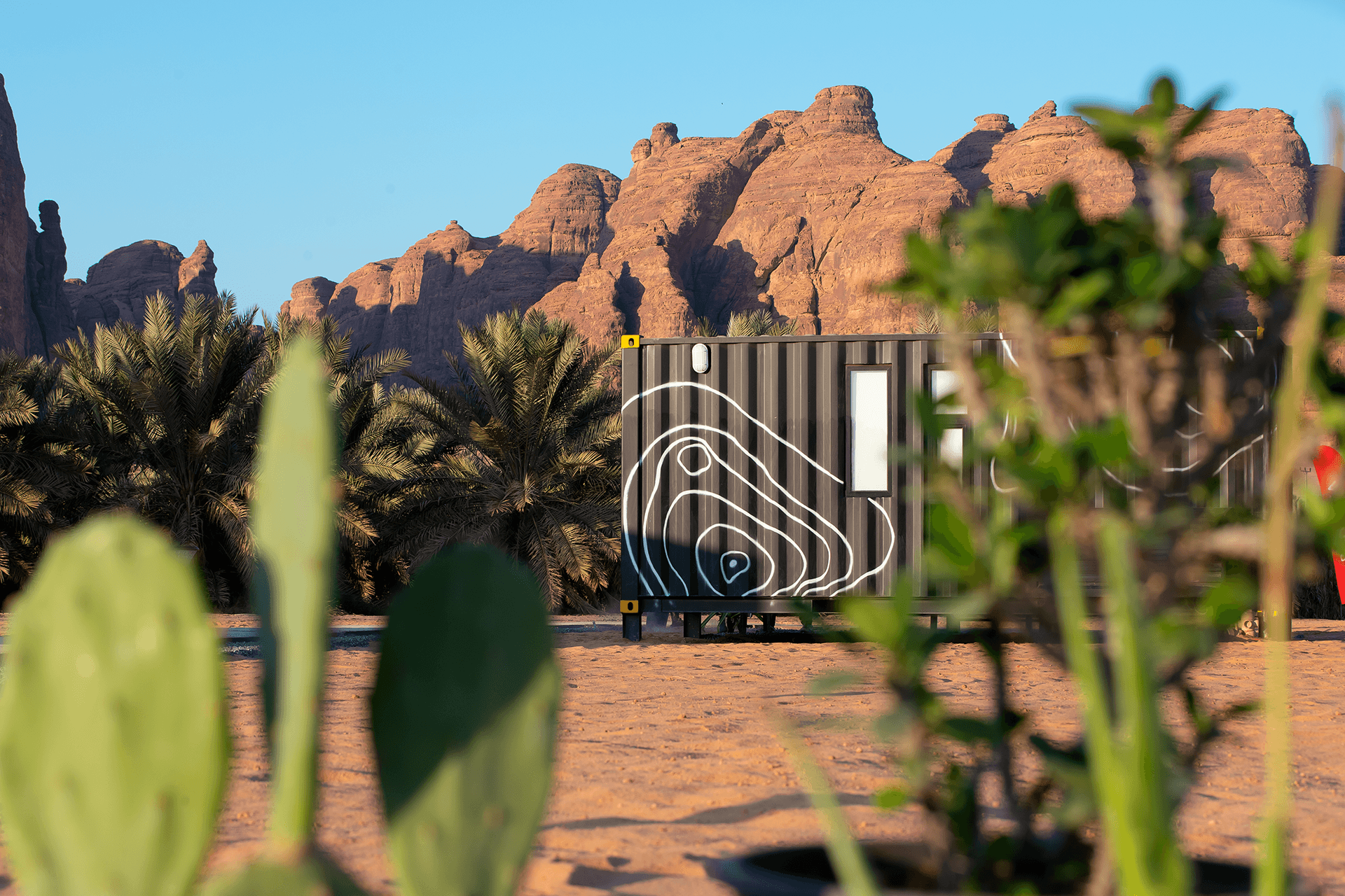 منظر طبيعي يحيط بمركز بانجيا في العلا